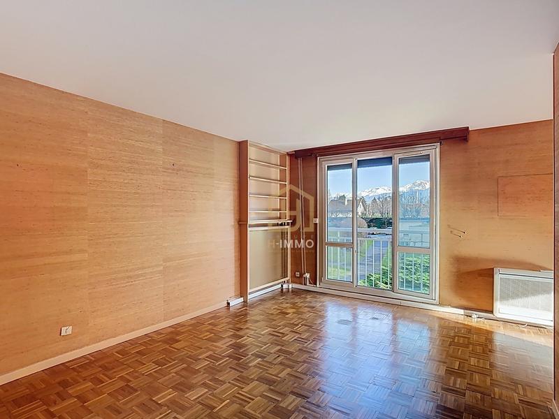 Appartement - 98 m² - 5 pièces