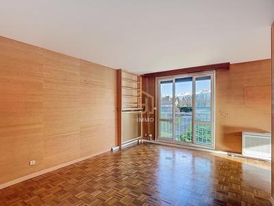 Appartement - 98 m² - 5 pièces