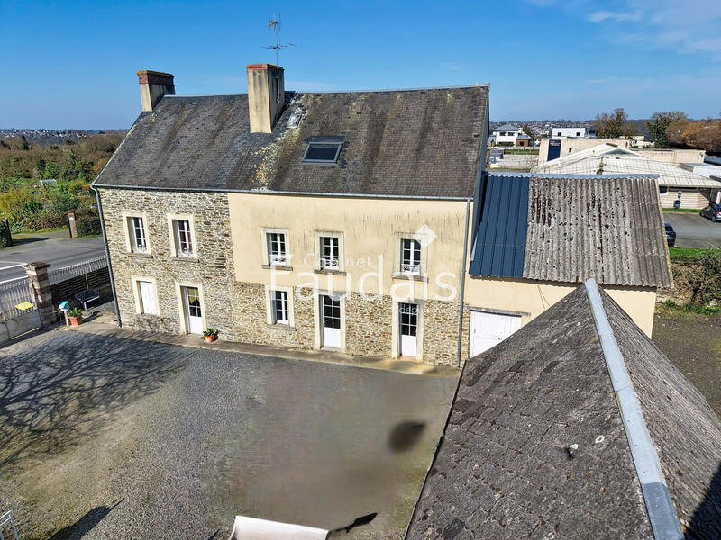 Maison - 160 m² - 7 pièces