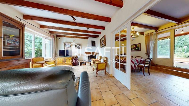 Maison - 137 m² - 6 pièces