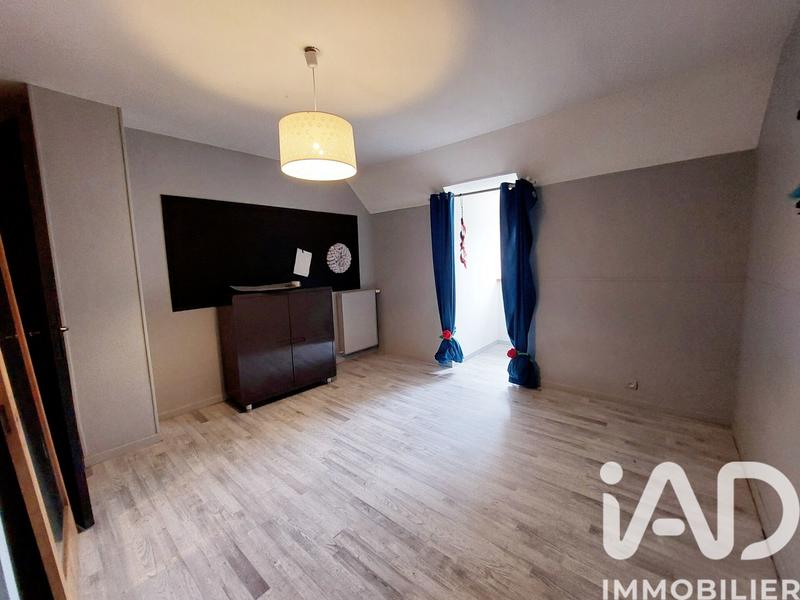Maison - 180 m² - 6 pièces