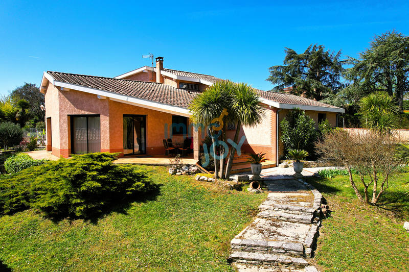 Maison - 156 m² - 5 pièces