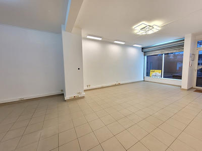 Local commercial - 57 m² - 2 pièces