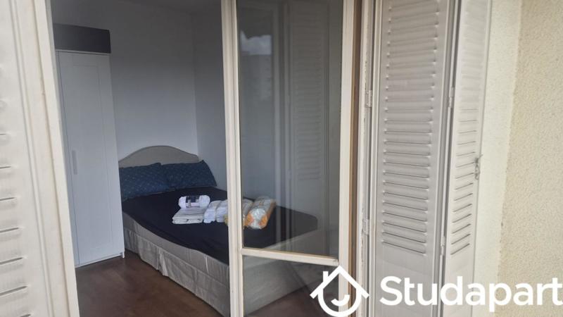 Chambre - 10 m² - 1 pièce