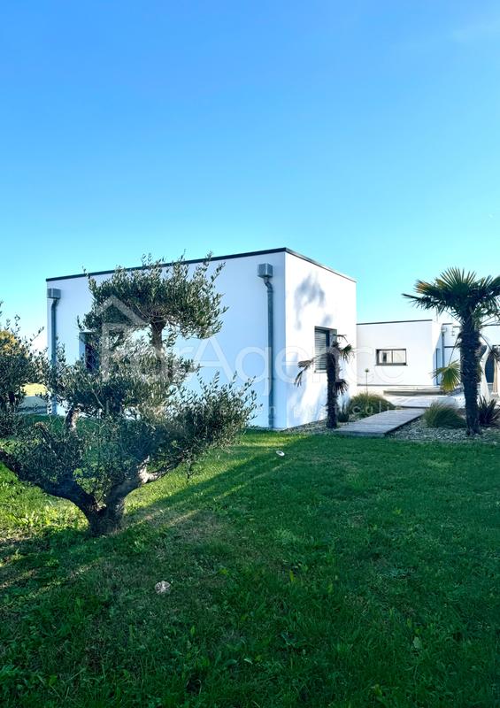 Maison - 152 m² - 5 pièces