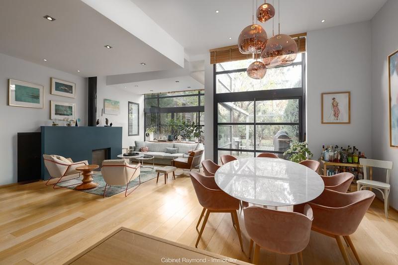 Maison contemporaine - 405 m² - 9 pièces