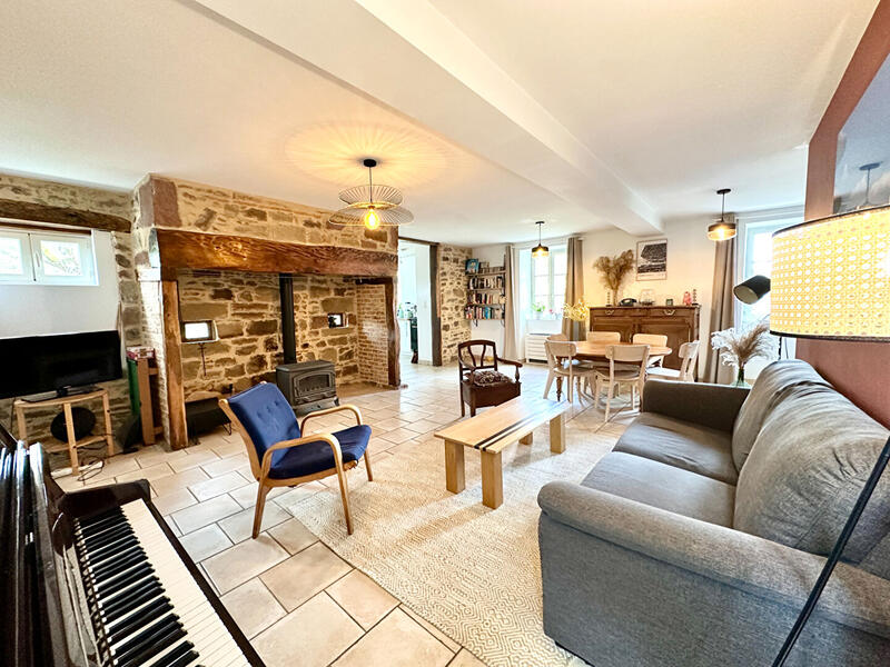 Maison - 87 m² - 5 pièces