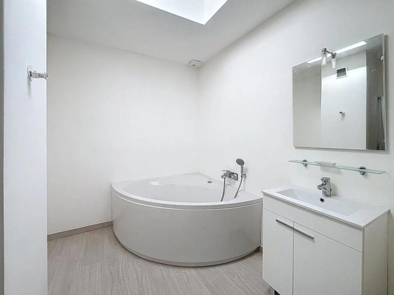 Maison - 122 m² - 6 pièces