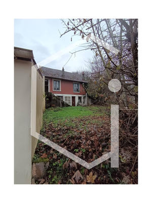 Maison - 96 m² - 7 pièces