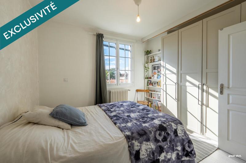 Maison - 92 m² - 5 pièces