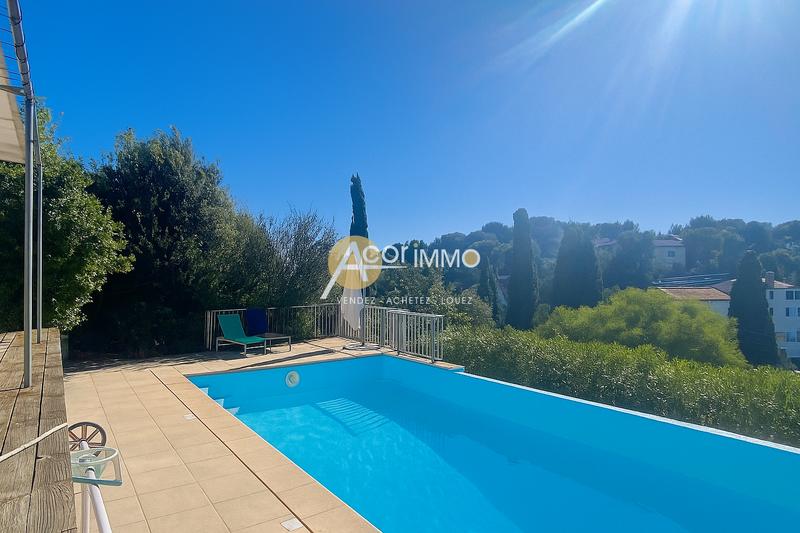 Maison - 150 m² - 7 pièces