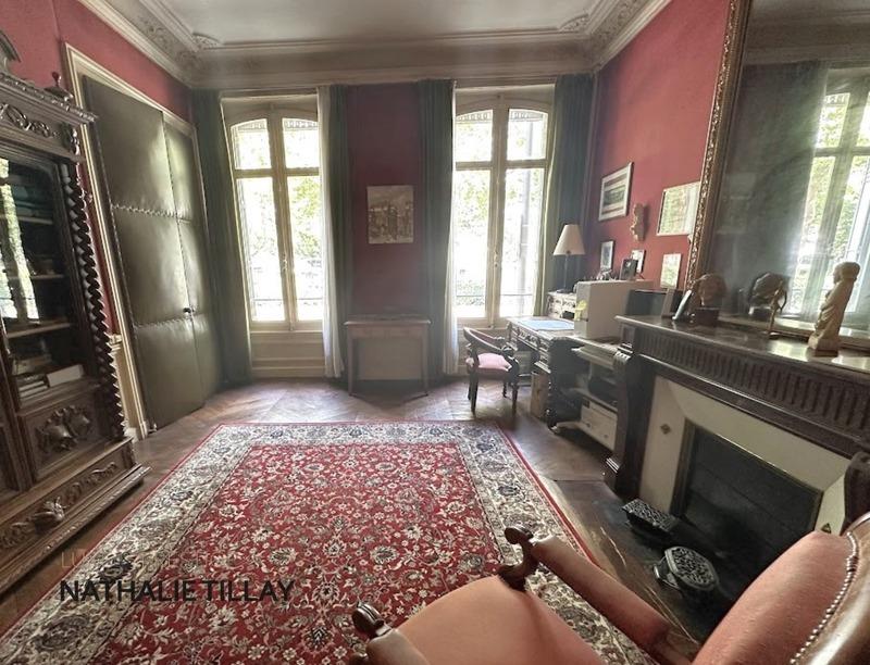 Hôtel particulier - 365 m² - 12 pièces