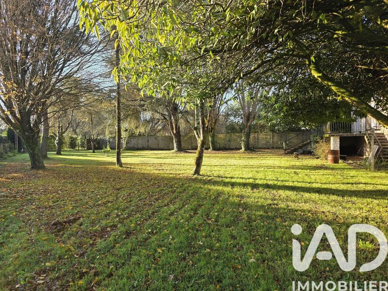 Maison - 220 m² - 7 pièces