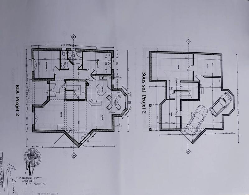 Maison - 300 m² - 16 pièces