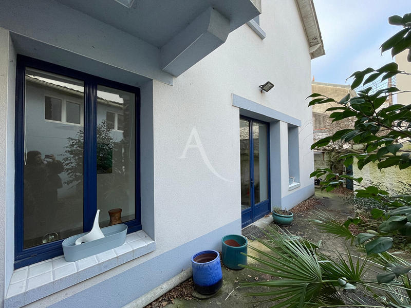 Maison - 141 m² - 6 pièces