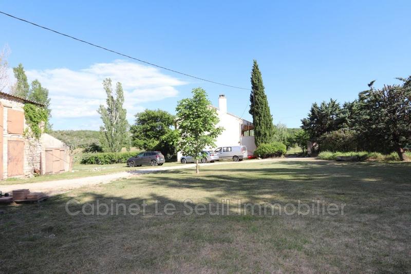 Mas - 400 m² - 7 pièces