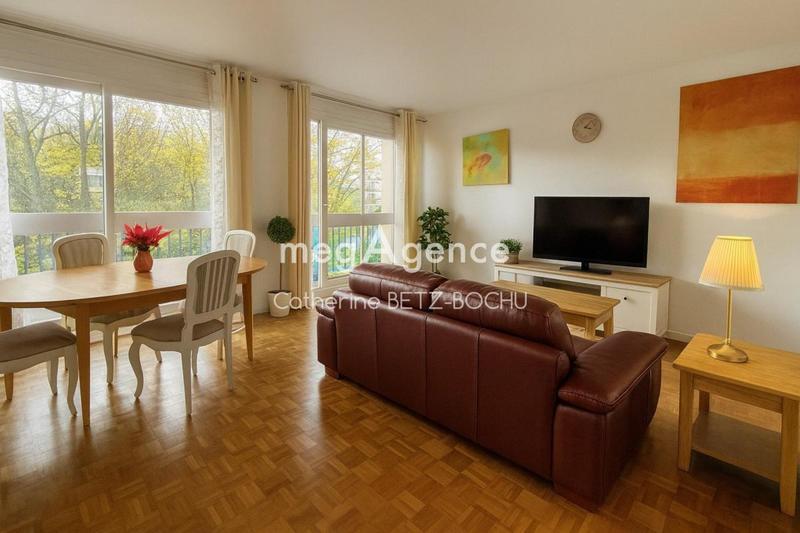 Appartement - 82 m² - 3 pièces