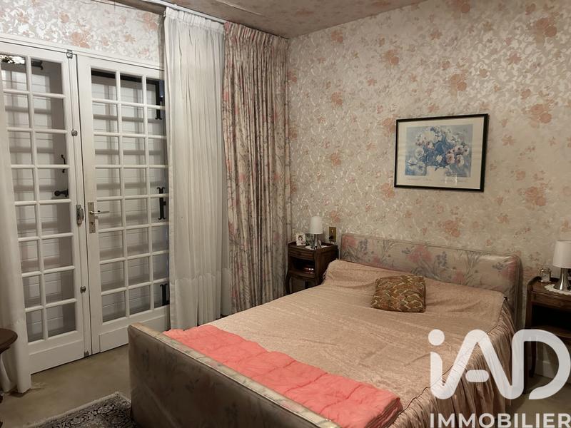 Maison - 231 m² - 9 pièces