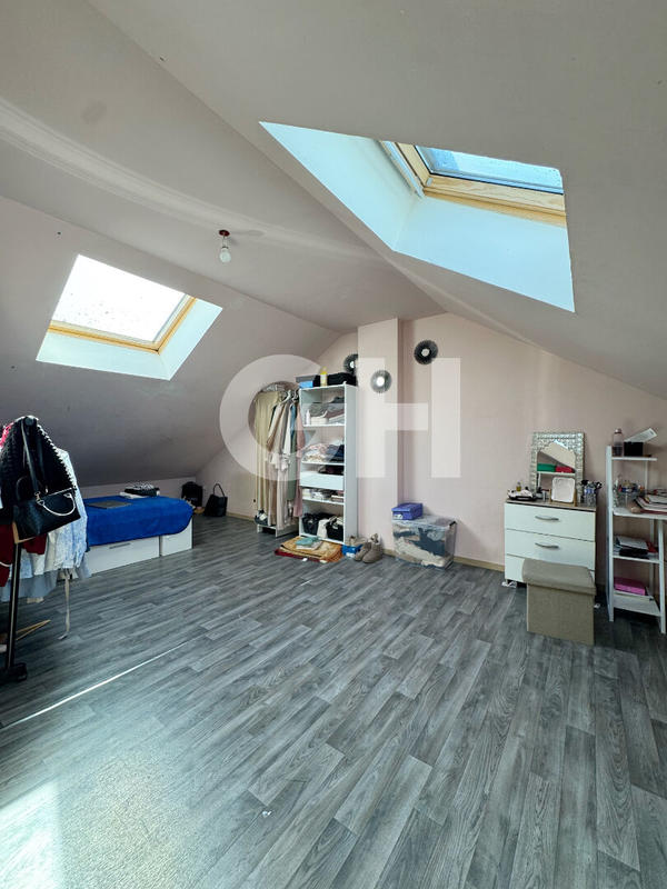 Maison - 105 m² - 4 pièces