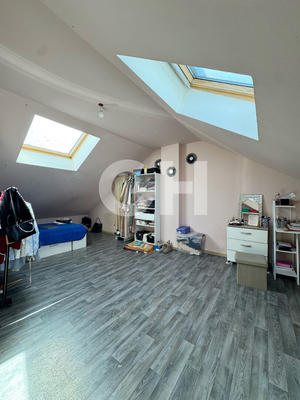 Maison - 105 m² - 4 pièces