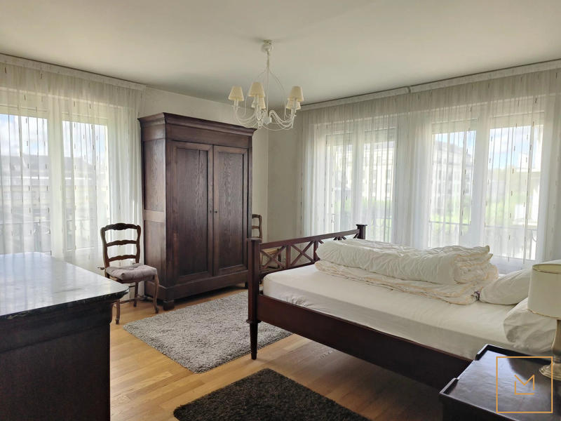 Appartement - 147 m² - 4 pièces