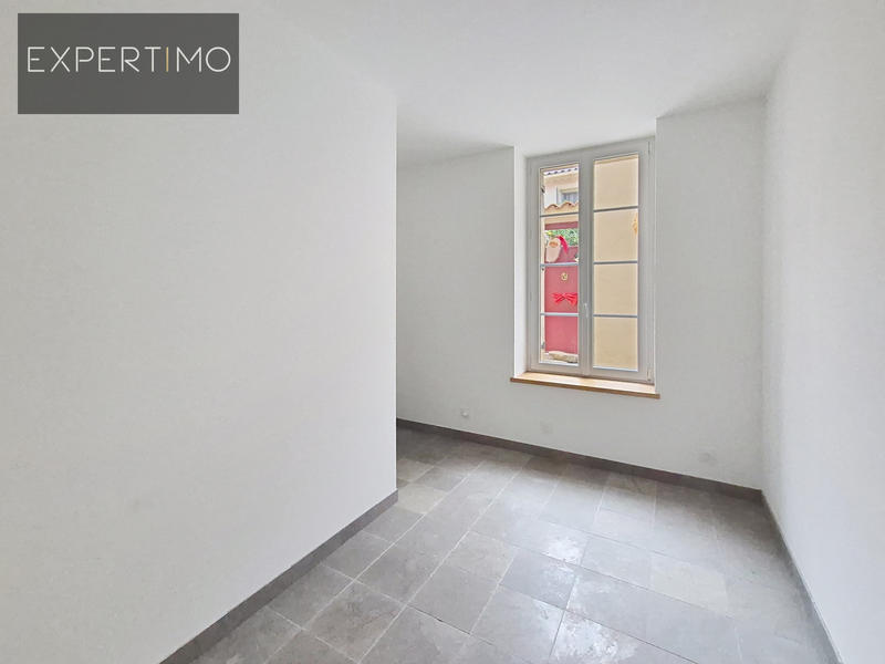 Maison de village - 278 m² - 10 pièces