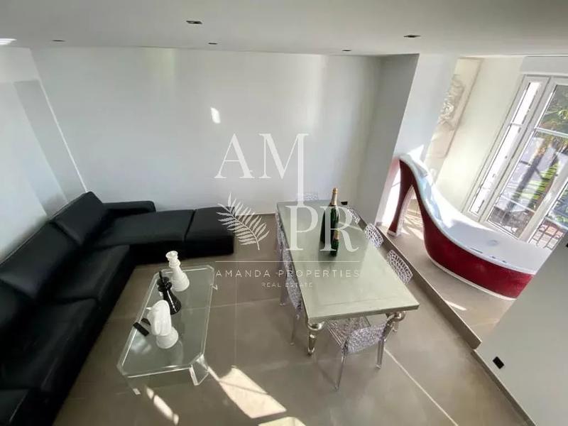 Appartement - 125 m² - 5 pièces