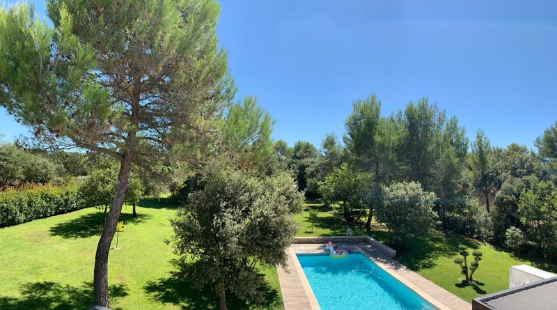 Maison - 230 m² - 8 pièces