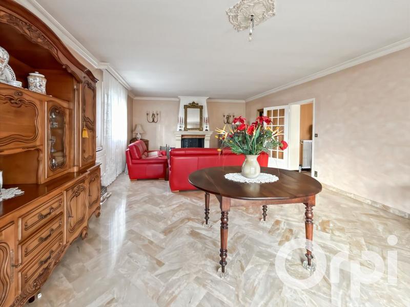 Maison - 110 m² - 4 pièces