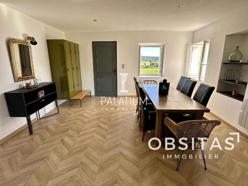 Maison - 195 m² - 6 pièces