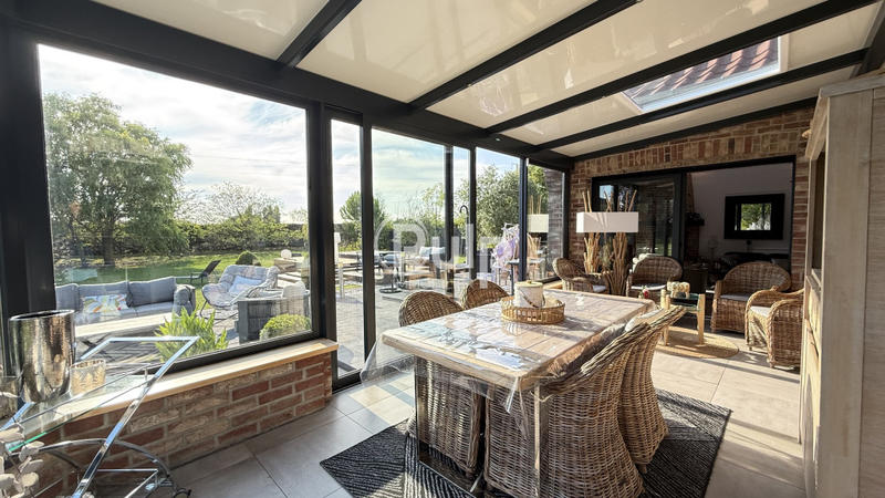 Maison - 200 m² - 6 pièces