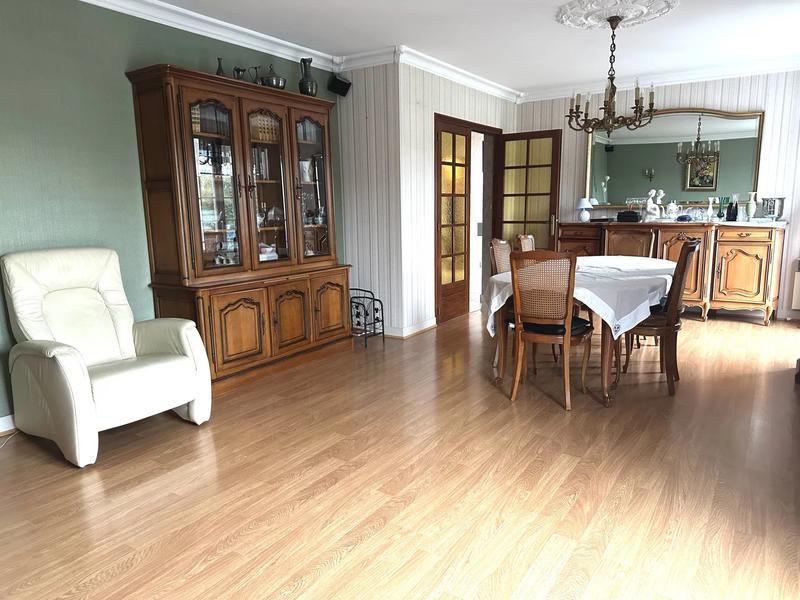 Maison - 152 m² - 6 pièces