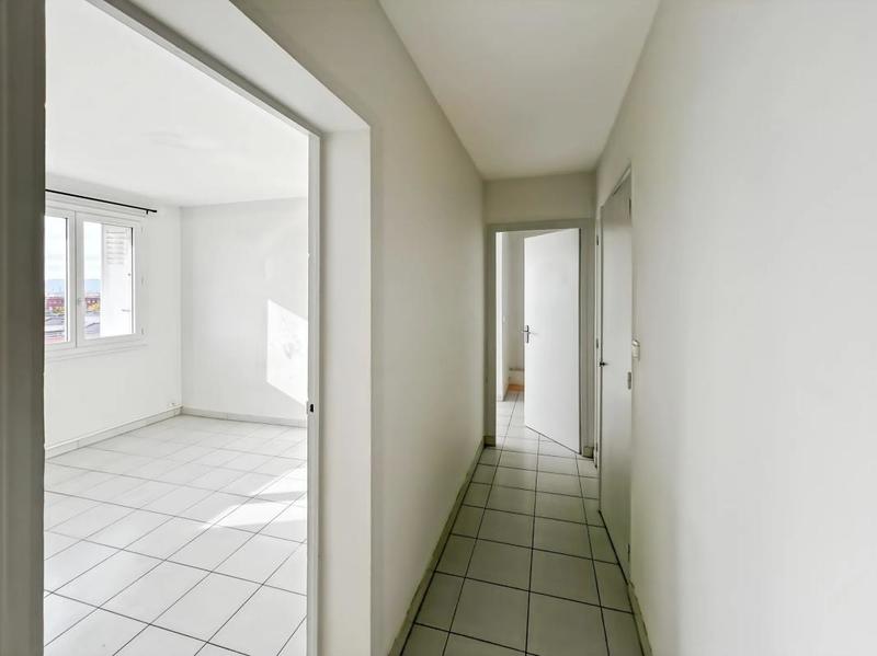 Appartement - 88 m² - 5 pièces