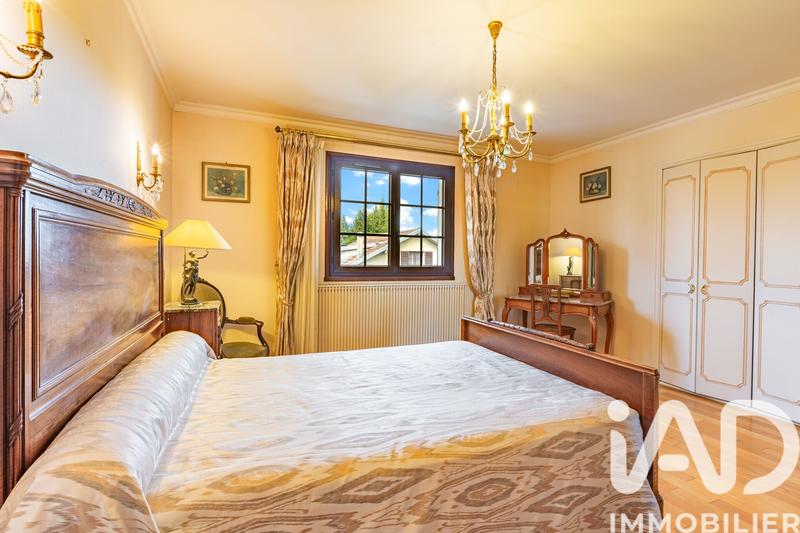 Maison - 148 m² - 7 pièces