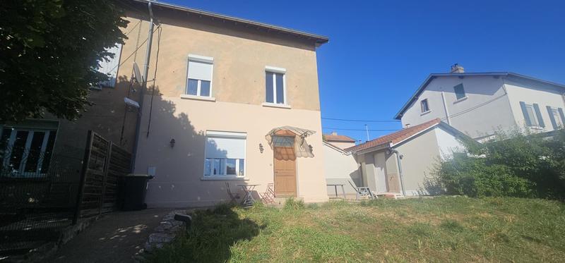 Maison - 102 m² - 4 pièces