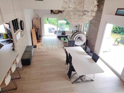 Maison d'architecte - 185 m² - 5 pièces