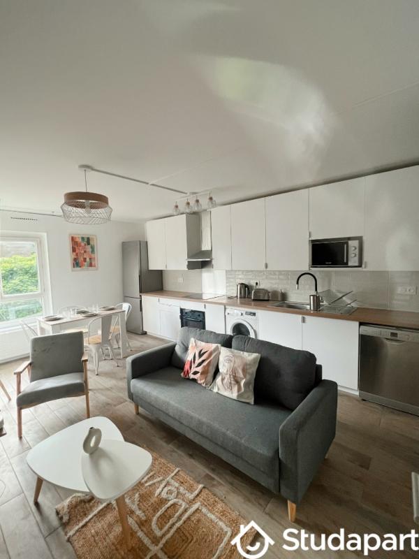 Chambre - 9 m² - 1 pièce