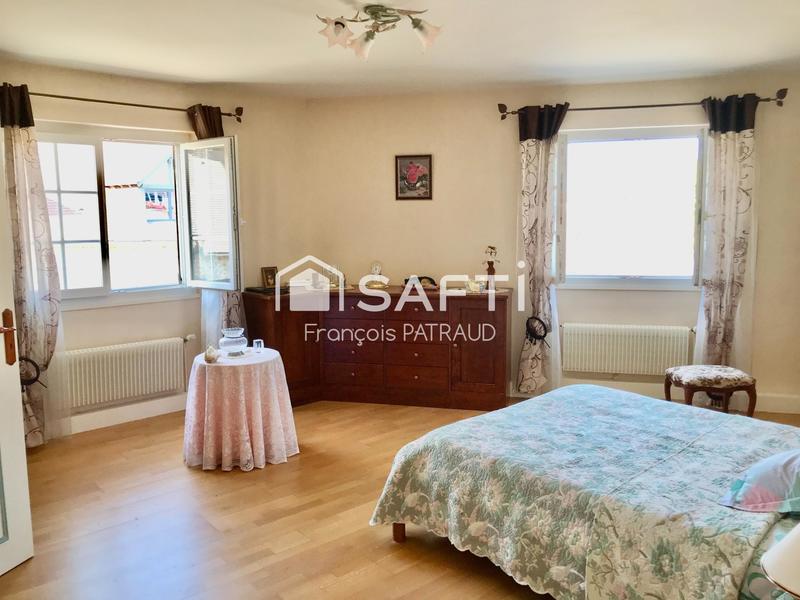 Maison - 140 m² - 6 pièces