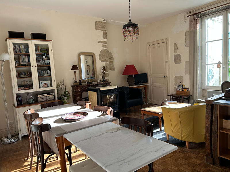 Maison - 205 m² - 6 pièces