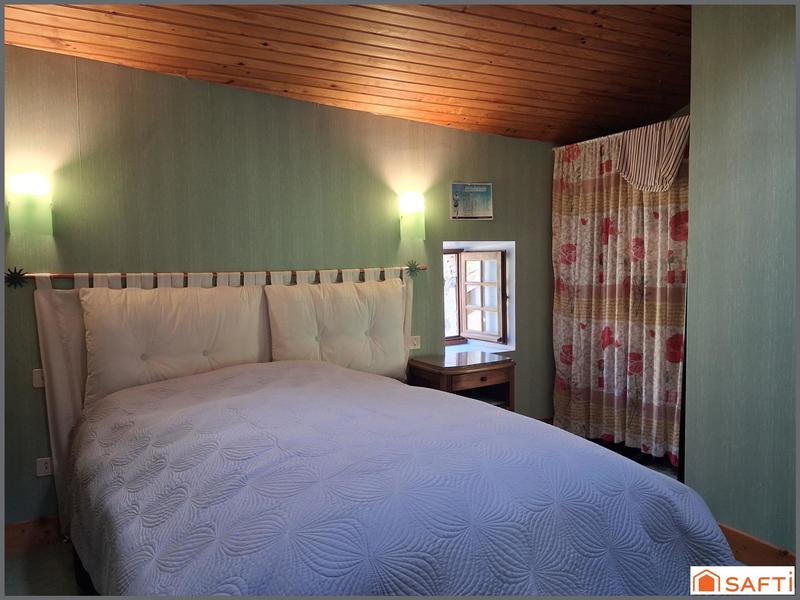 Maison - 205 m² - 6 pièces