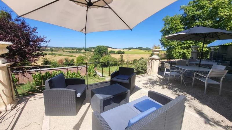 Manoir - 330 m² - 9 pièces