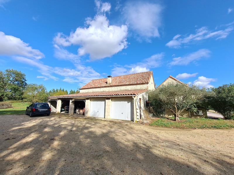 Maison - 406 m² - 9 pièces