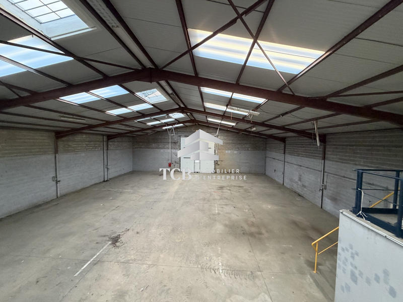 Local d'activités - 620 m²