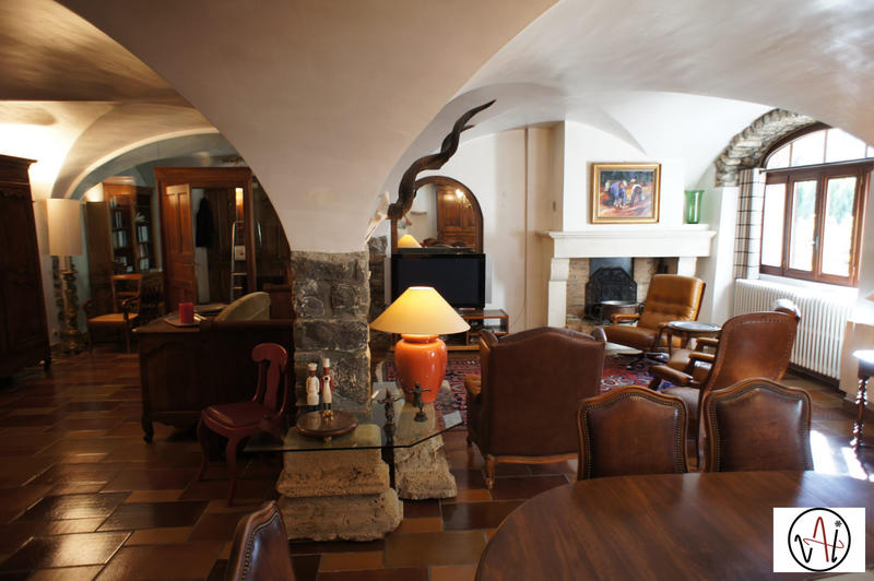 Maison ancienne - 292 m² - 7 pièces