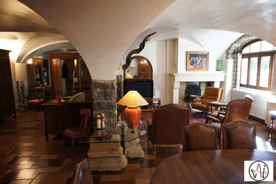 Maison ancienne - 292 m² - 7 pièces