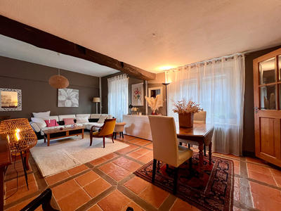 Maison - 147 m² - 7 pièces