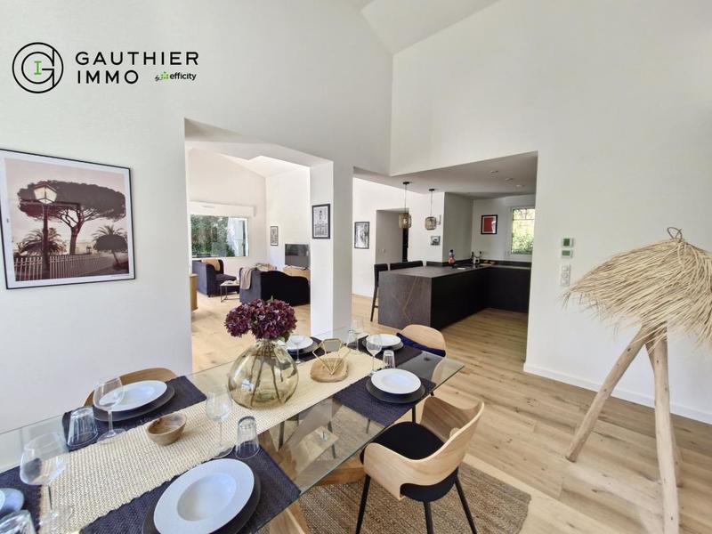 Maison - 160 m² - 6 pièces