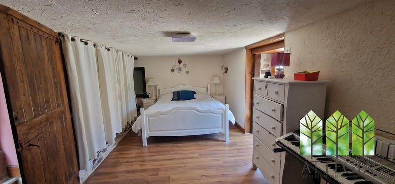 Maison ancienne - 143 m² - 8 pièces