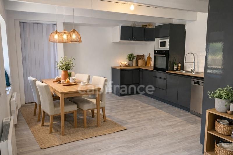 Maison - 85 m² - 5 pièces
