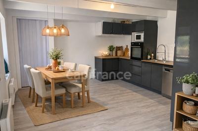 Maison - 85 m² - 5 pièces